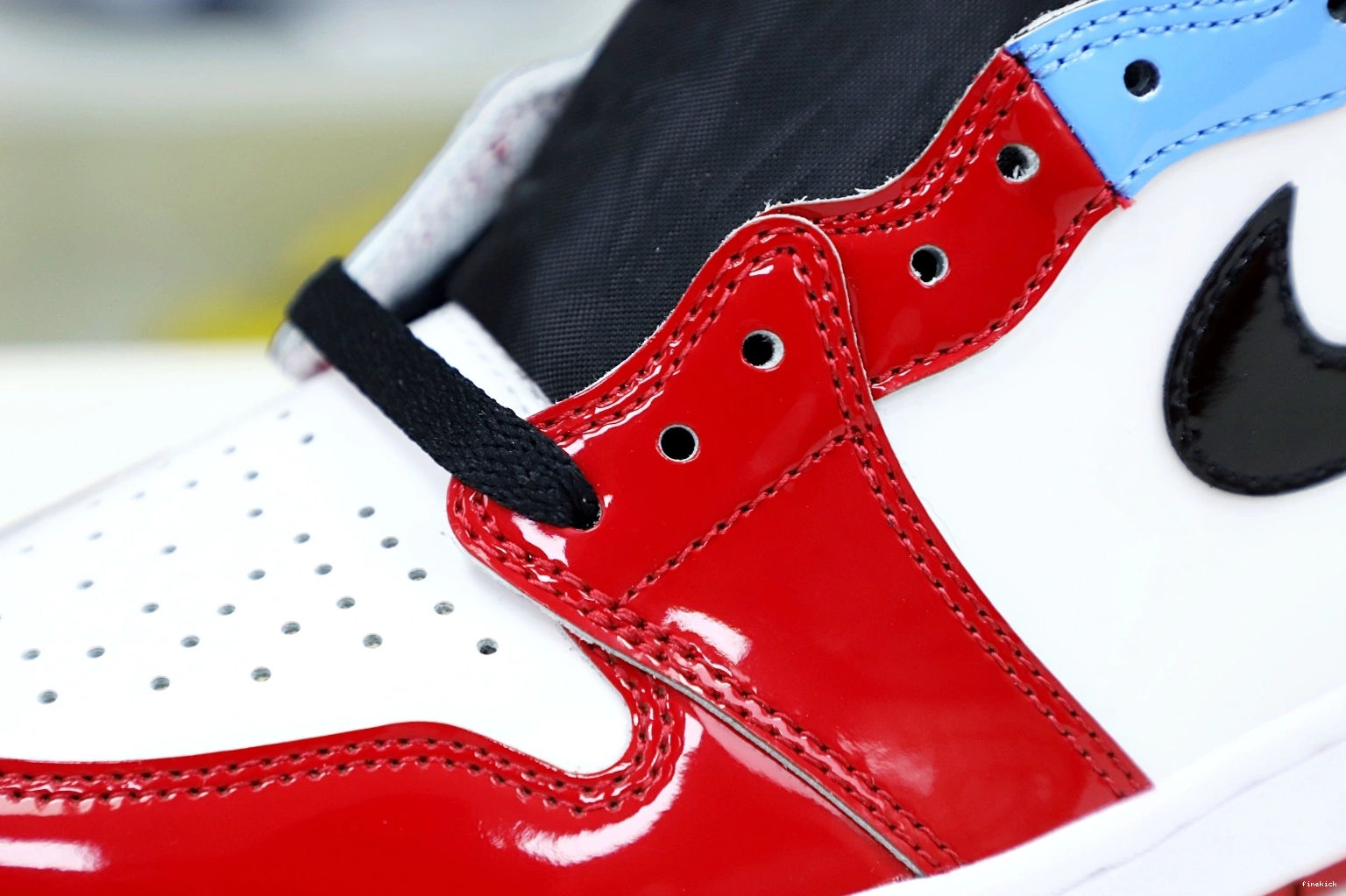HIGH 'FEARLESS' OG RETRO AIR 1 JORDAN 0728